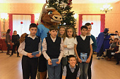 Время добрых дел: BYzone съездил в Руденск и вручил подарки детям-сиротам